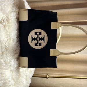 Authentic Tory Burch shoulder bag.